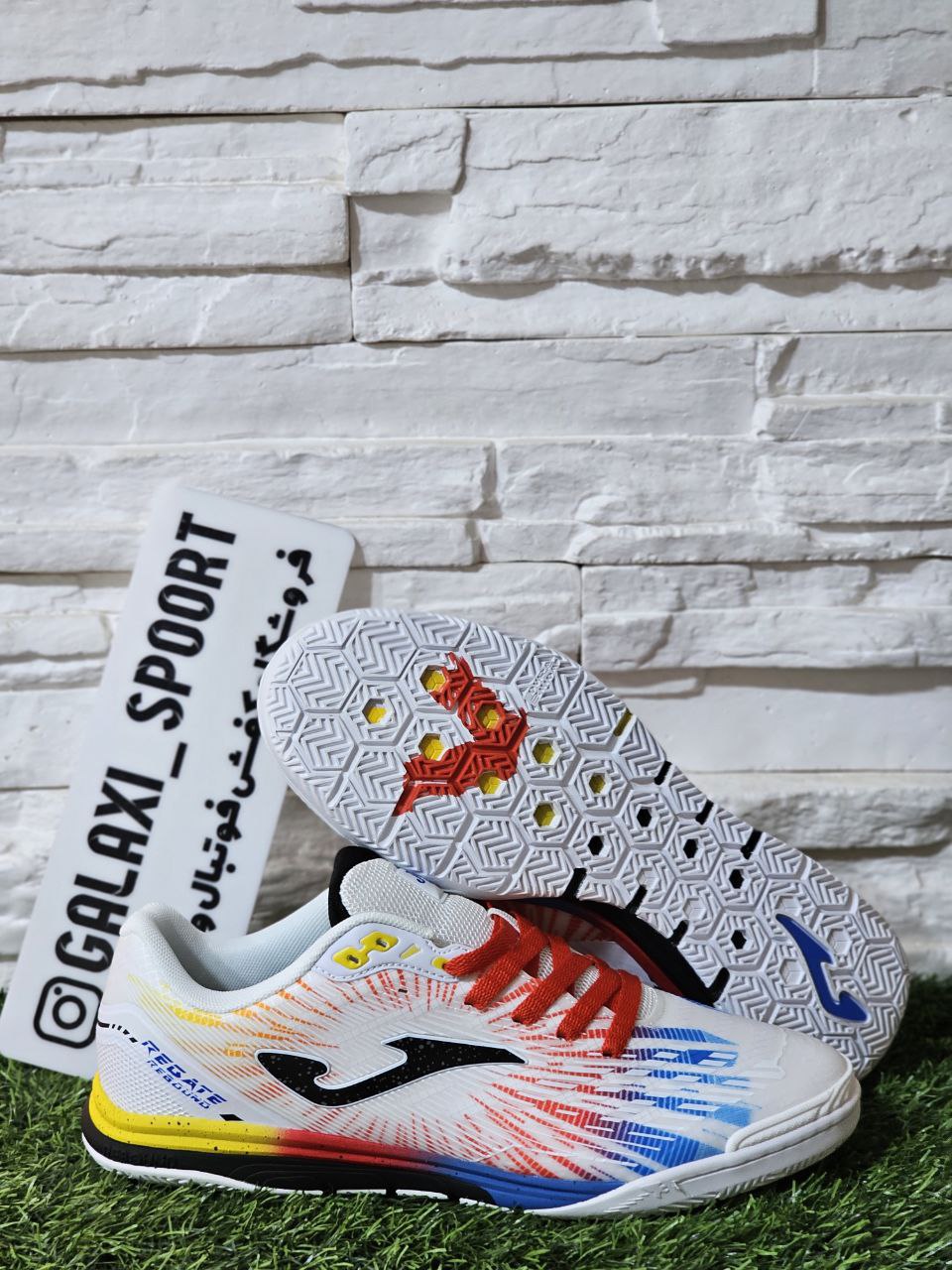 کفش فوتسال جوما مدل رگاته ریباند رنگ سفید